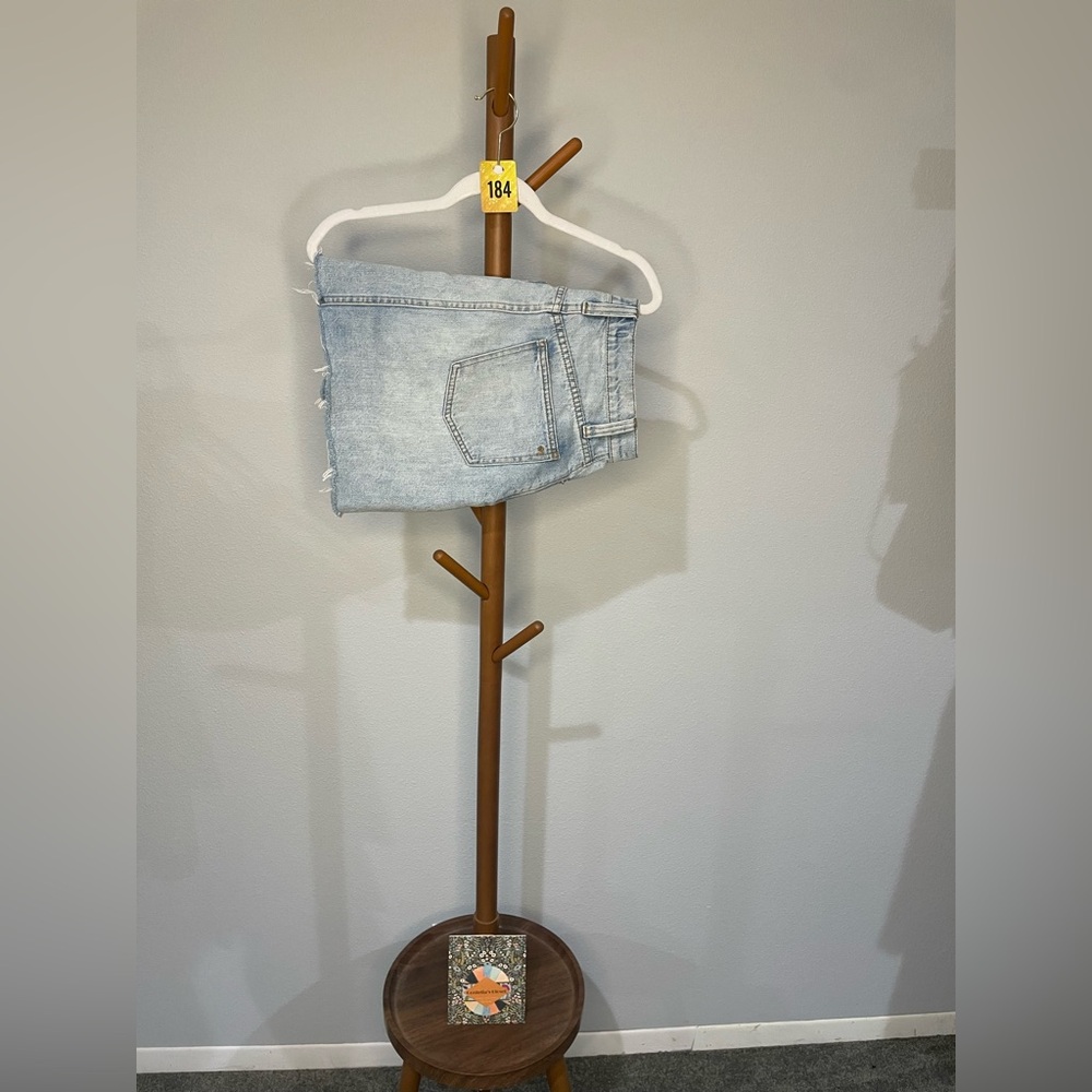 ❌SOLD!❌ #184 🎀Cordelia’s Closet Live Show Unlisted Item